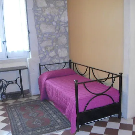 Lakkios Charming And Bed & Breakfast 3*
