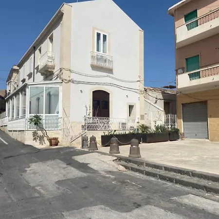 Lakkios Charming And Bed & Breakfast