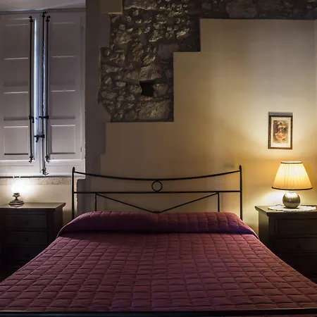 住宿加早餐酒店 Lakkios Charming And 锡拉库扎