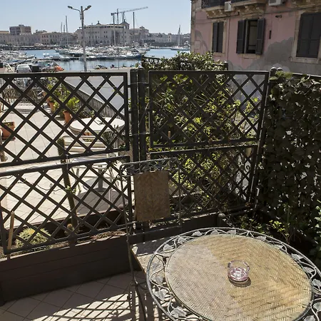 Lakkios Charming And 住宿加早餐酒店 锡拉库扎