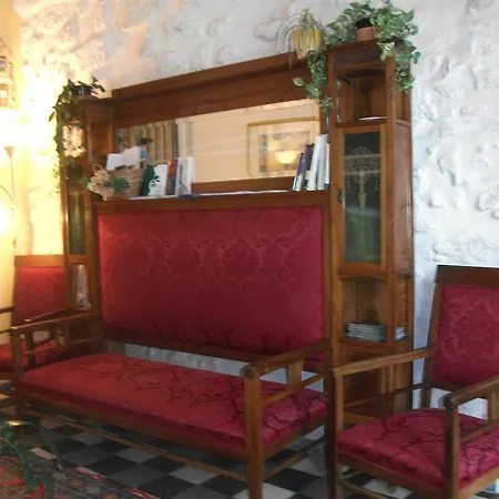 Lakkios Charming And Bed & Breakfast 3*