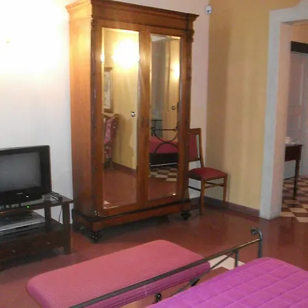 Lakkios Charming And Bed & Breakfast Syracuse
