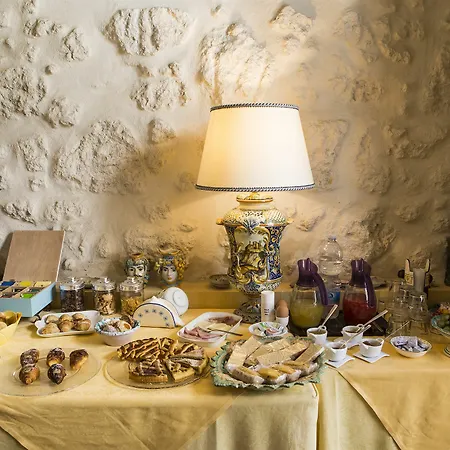 Bed & Breakfast Lakkios Charming And