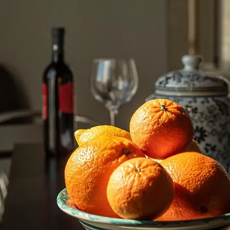 Lakkios Charming And 4*